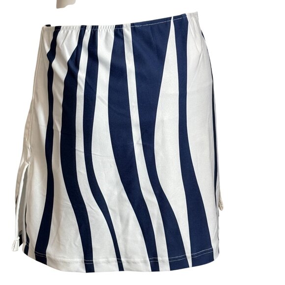 Nike Skirt Womens M White Navy Striped High Waist Mini 88% Polyester Dri-Fit - Picture 2 of 10